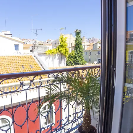 Lv Premier Flores Fl1 Lisbon